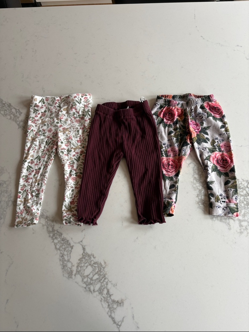 6-9 months 3-Lot of Leggings in White, Wine & Floral